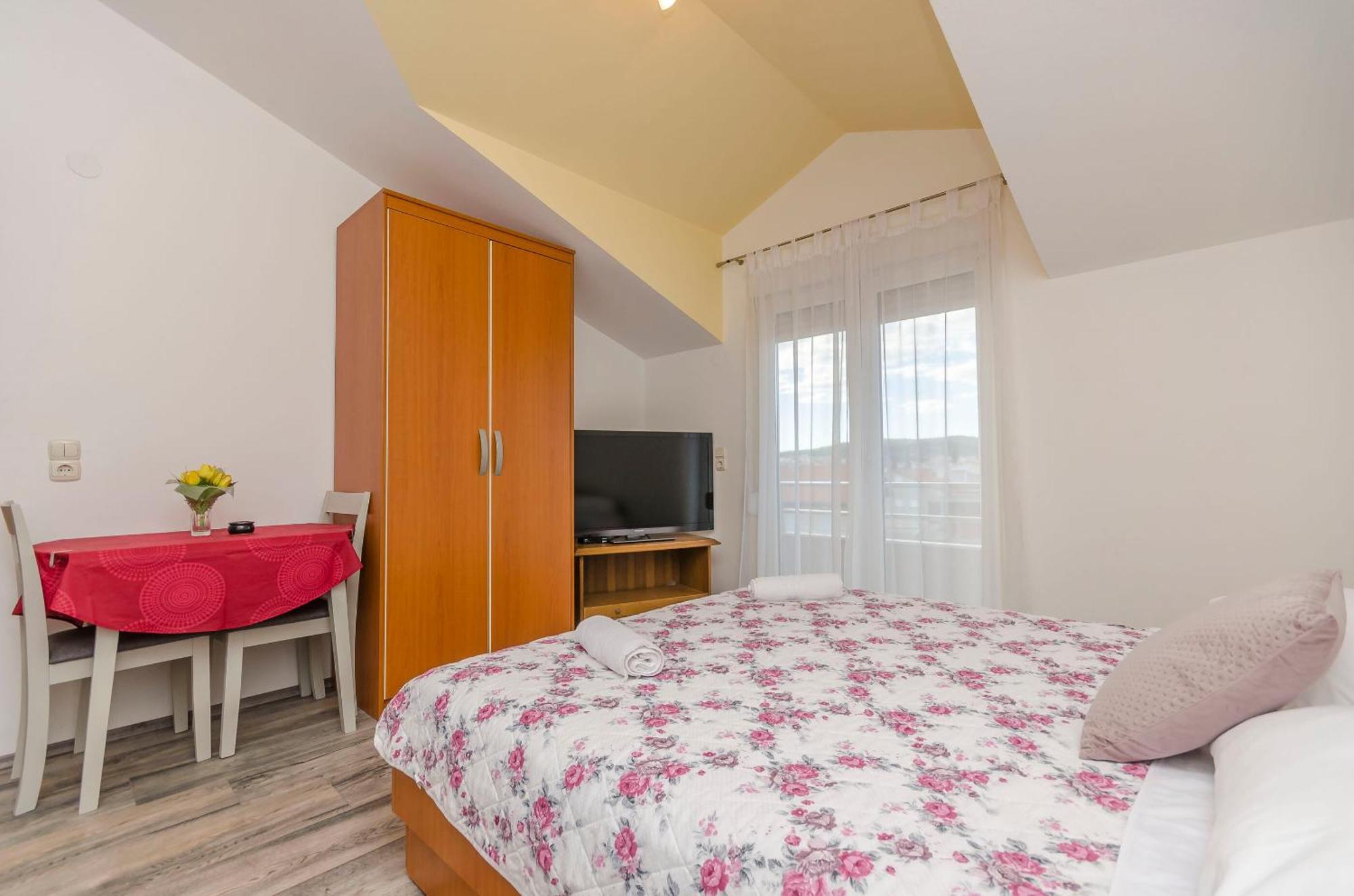 Apartments Rajka Водице Экстерьер фото