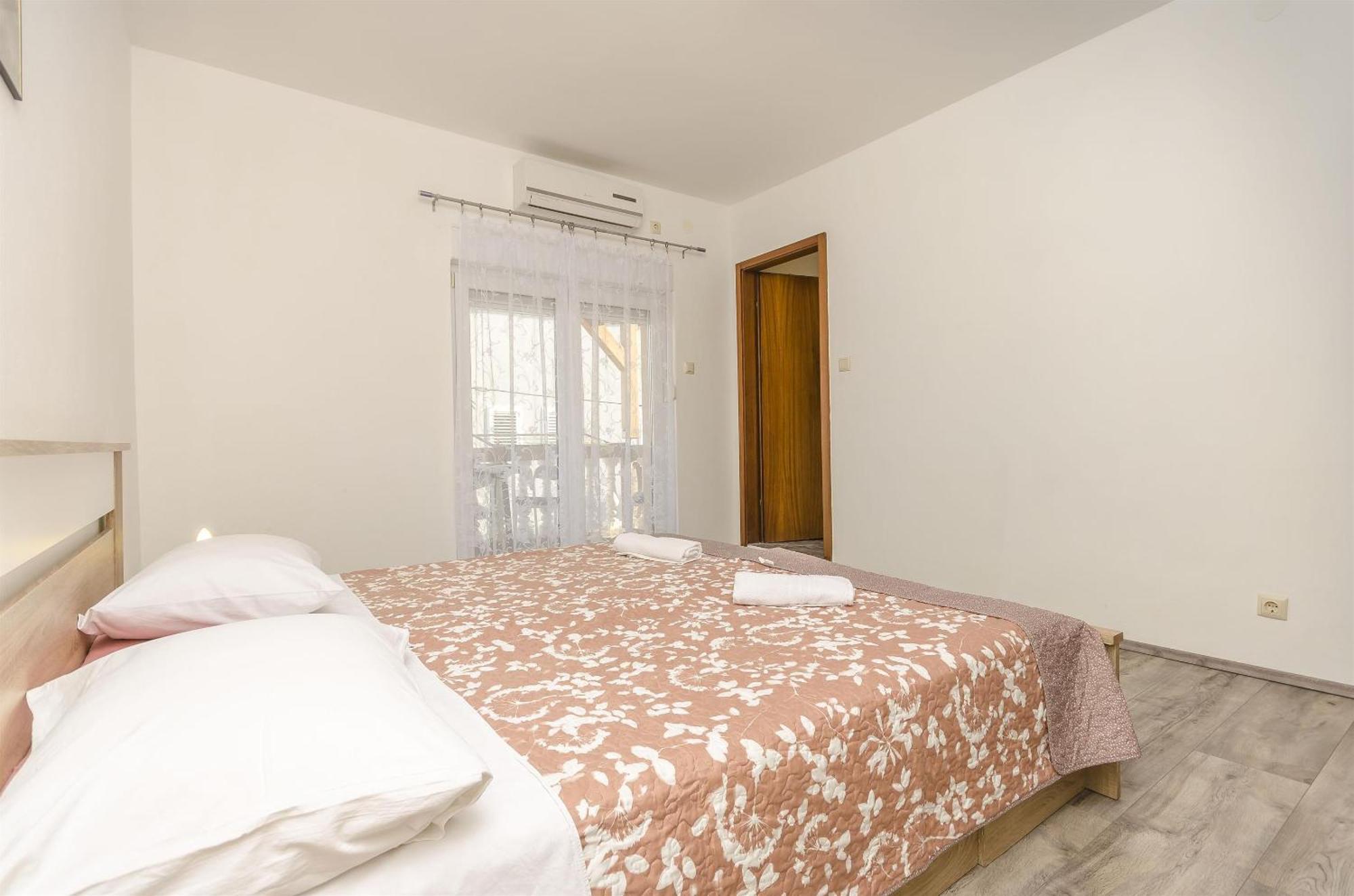 Apartments Rajka Водице Экстерьер фото